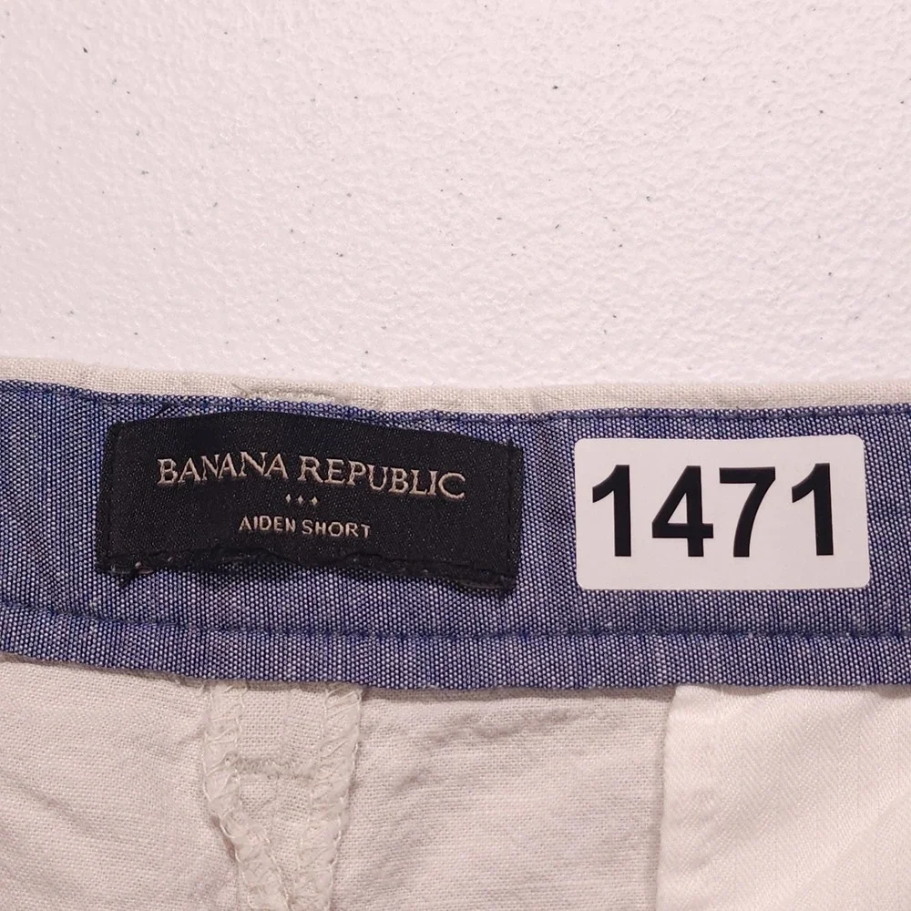Banana Republic Aiden Shorts Mens 38 Beige Linen Cotton Chino 10 Inseam